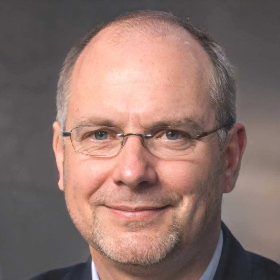 Instructor Javier Solórzano